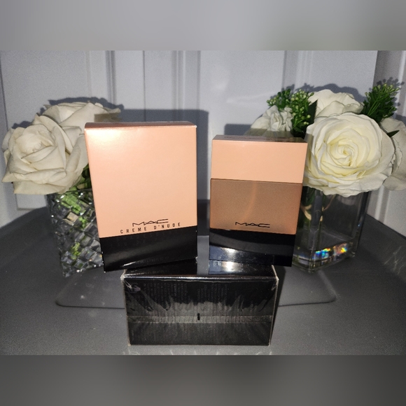 2016 Creme D'Nude by MAC Cosmetics EDP / Eau De Parfum Perfume; 50ml / 1.7 fl.oz - Picture 2 of 15